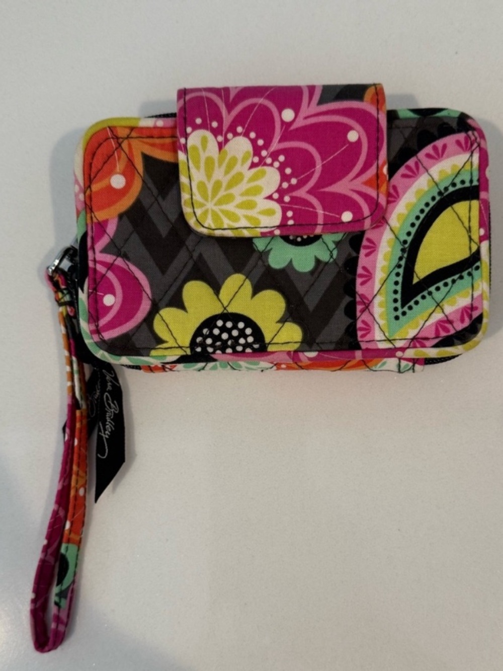 Vera Bradley Ziggy Zinnia Smartphone Wristlet 2.0 Wallet Retired Style